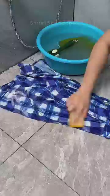 Portable Scrubbing Soap Dispenser Roller Box (Assorted Color)